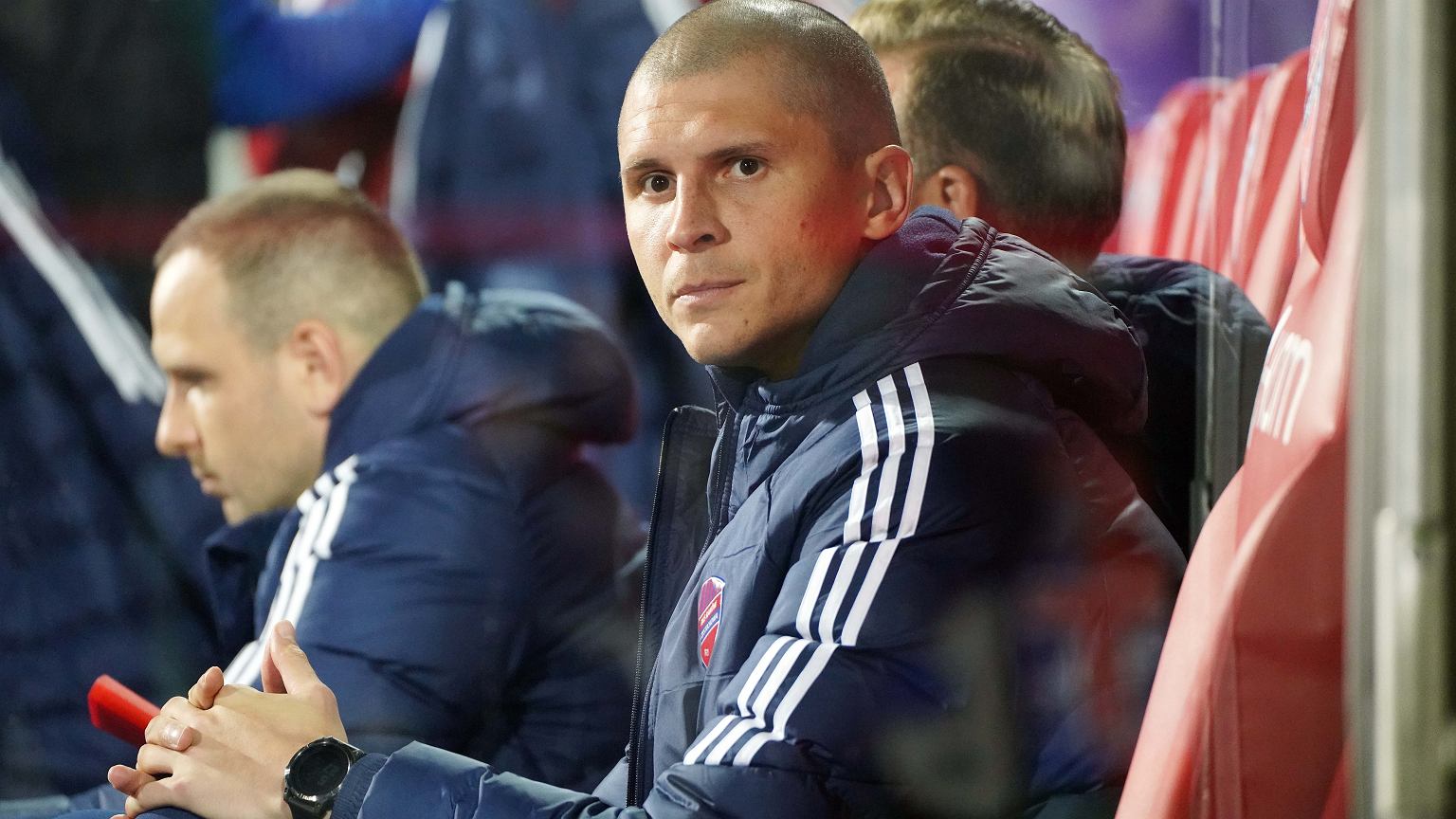 Dopiero co spadł z Ekstraklasy, teraz dołączy do pucharowicza