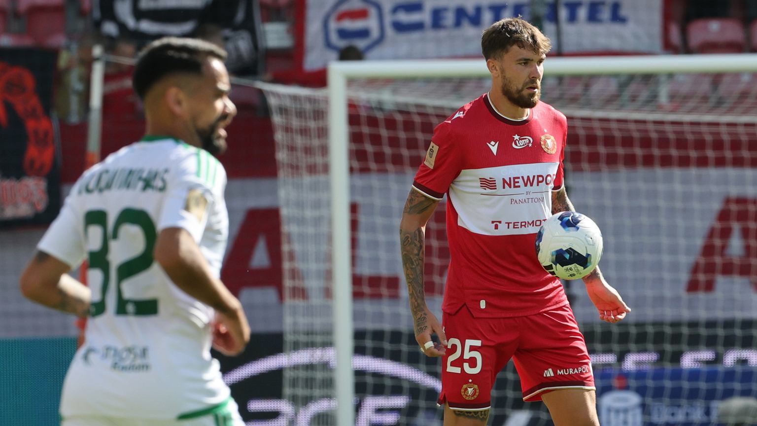 Katastrofa reprezentanta Polski w meczu Widzewa. Uratował go VAR