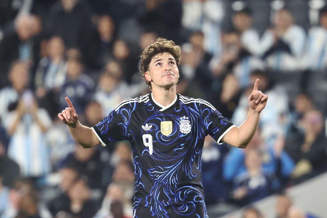 Marzył o Barcelonie. Po nieudanym transferze zwolnił agenta
