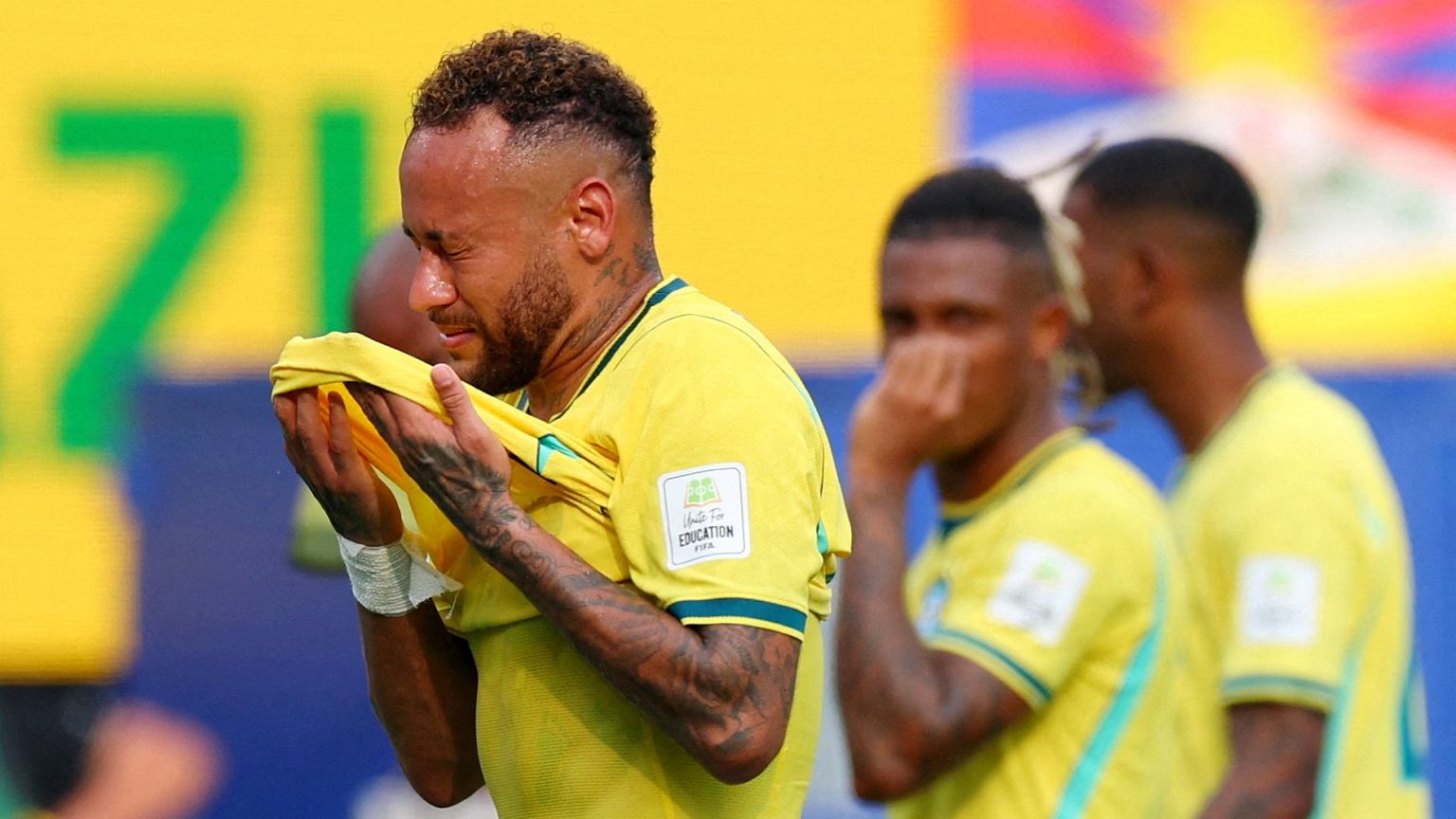 Neymar wywołał kolejny skandal. Oto, co robił w czasie meczu