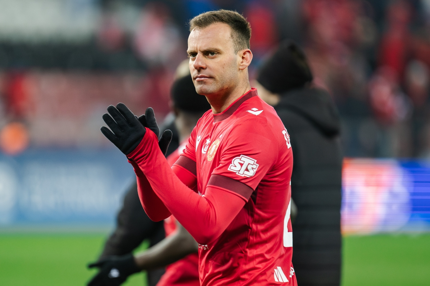 53 mecze w Widzewie Łódź, obecnie bez pracy