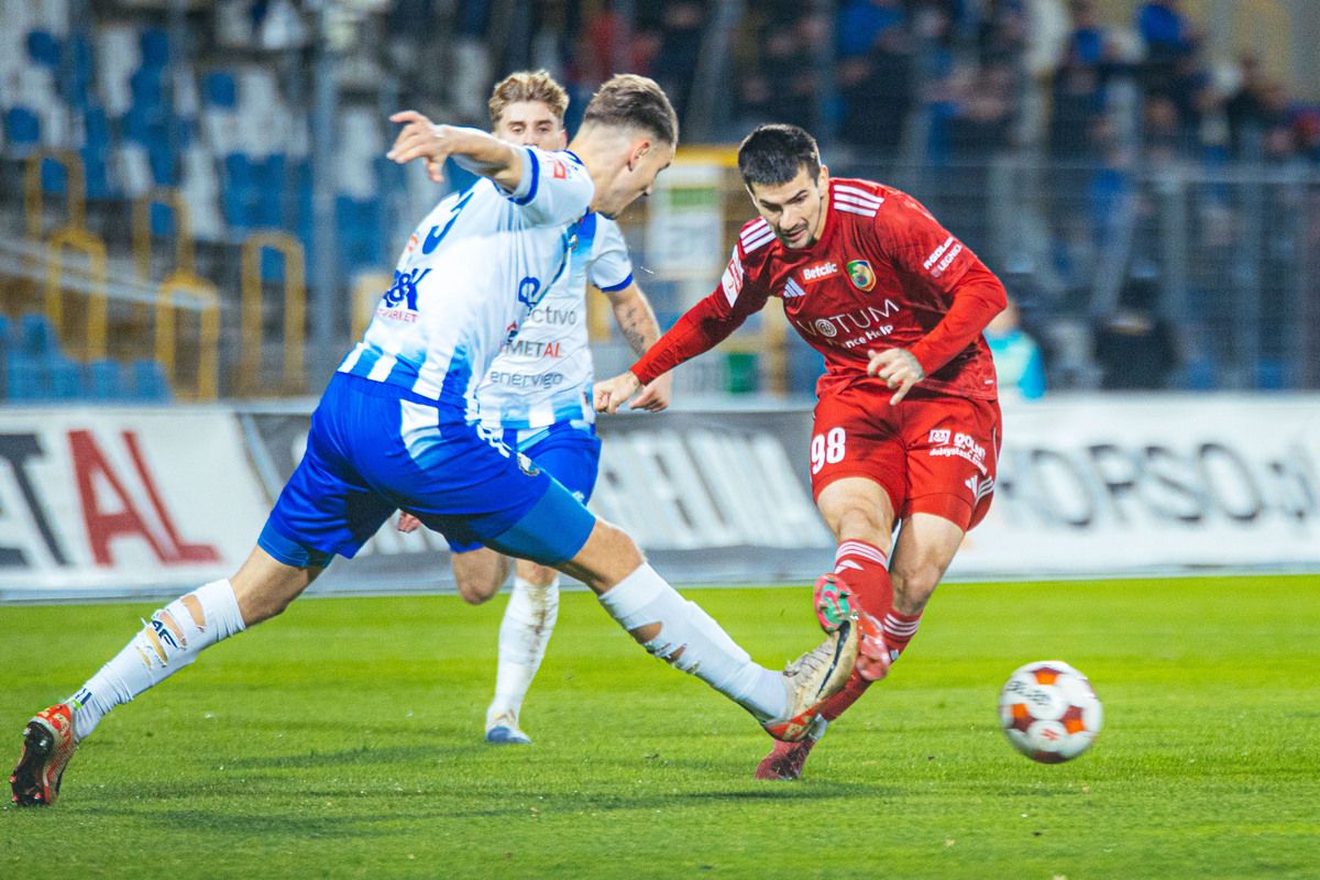 Siedem goli w meczu Betclic I ligi. Czołówka może zaskakiwać