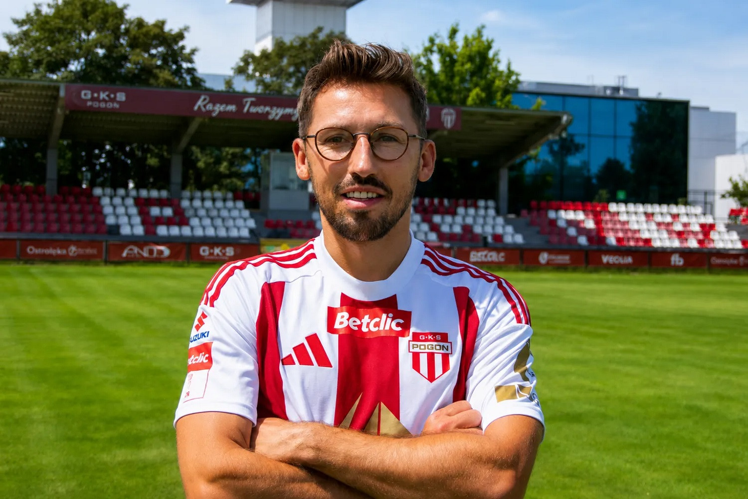 OFICJALNIE: 39-letni Radosław Majewski gra dalej!