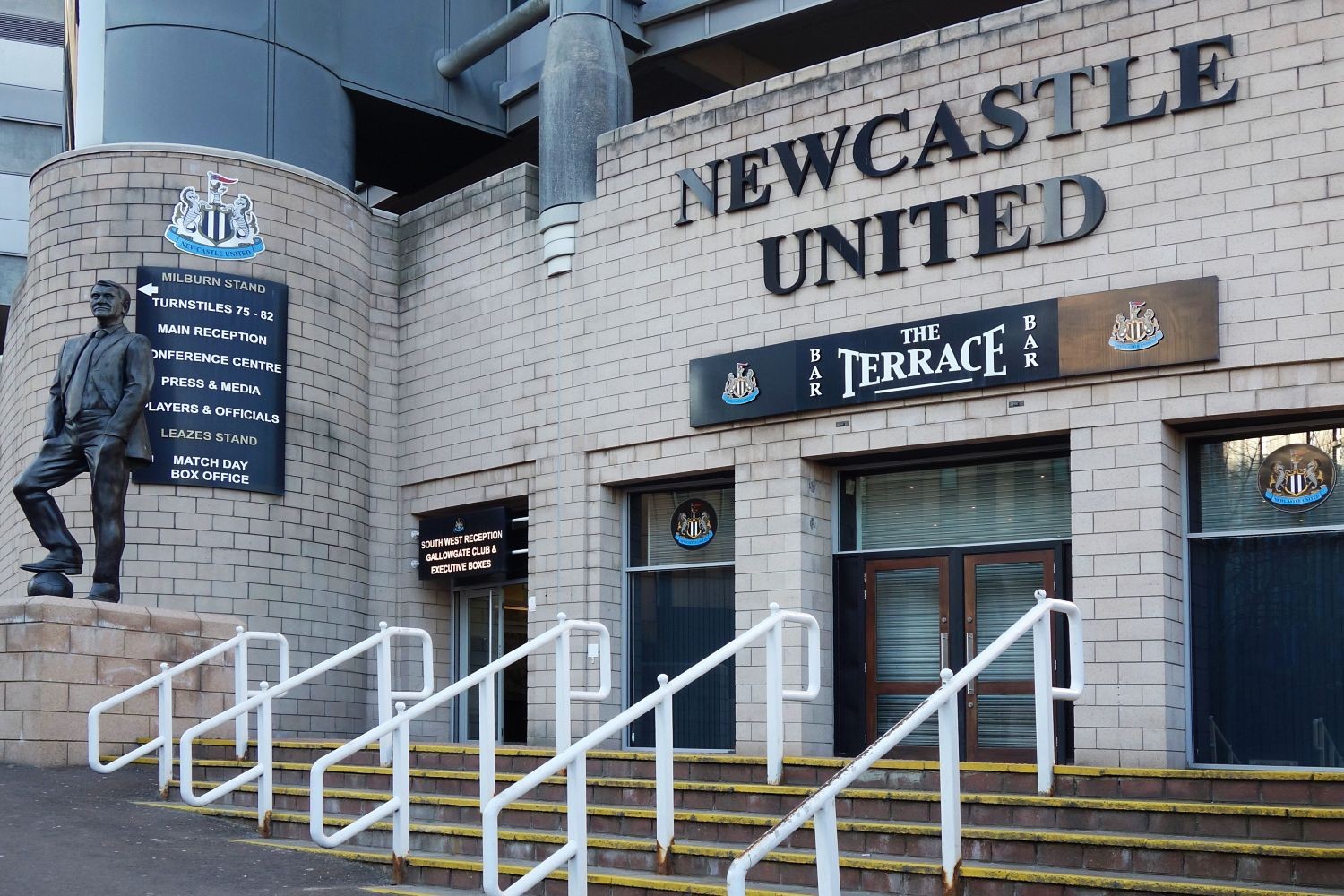 Newcastle United ponownie zabiega o reprezentanta Anglii. „Utknął” w Manchesterze City