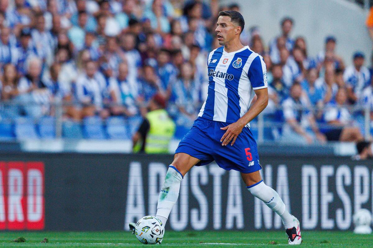 Bednarek musiał zejść w przerwie. Kapitalna seria FC Porto trwa