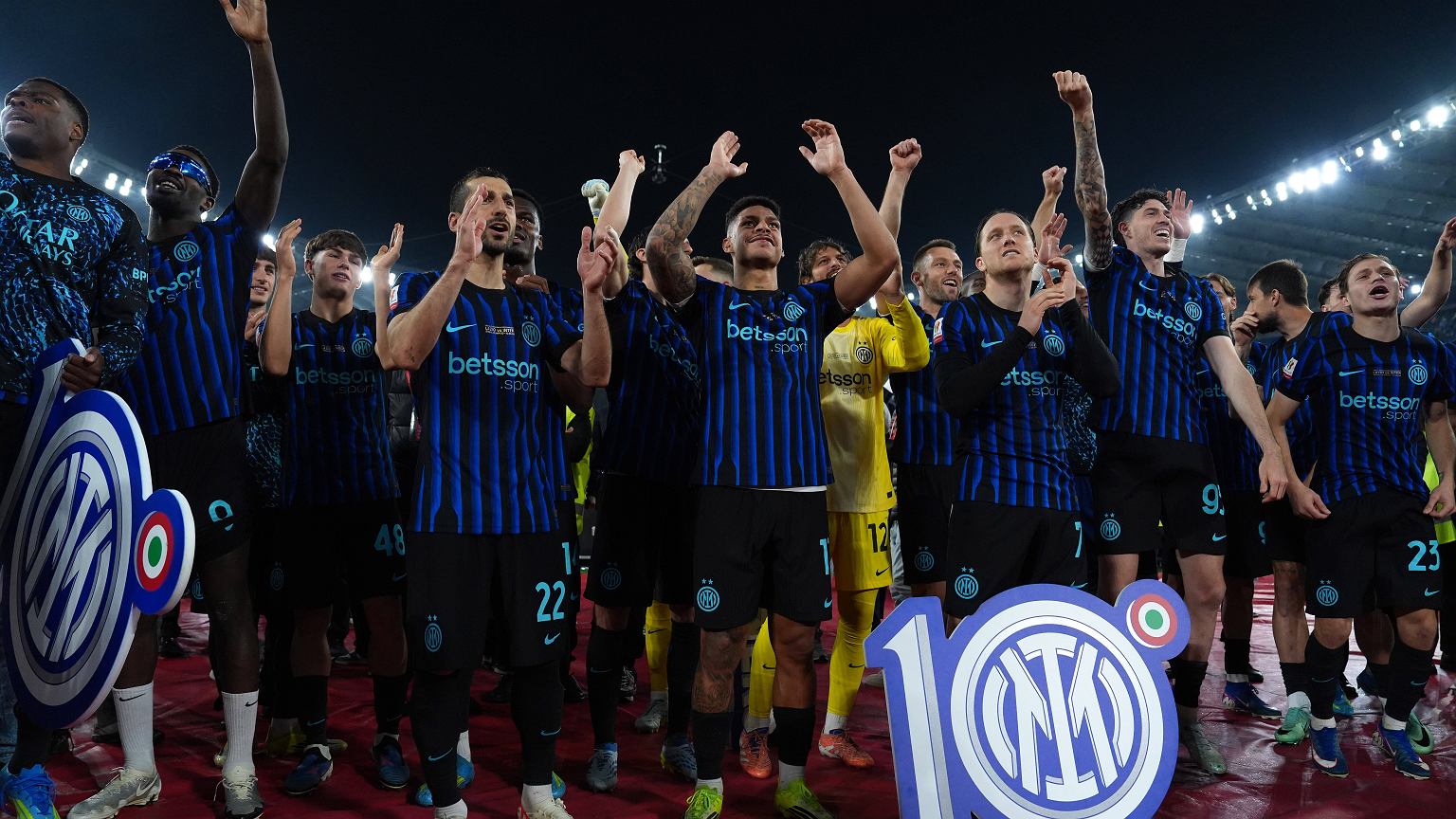 Zieliński będzie miał nowego kolegę w klubie. To legenda Manchesteru
