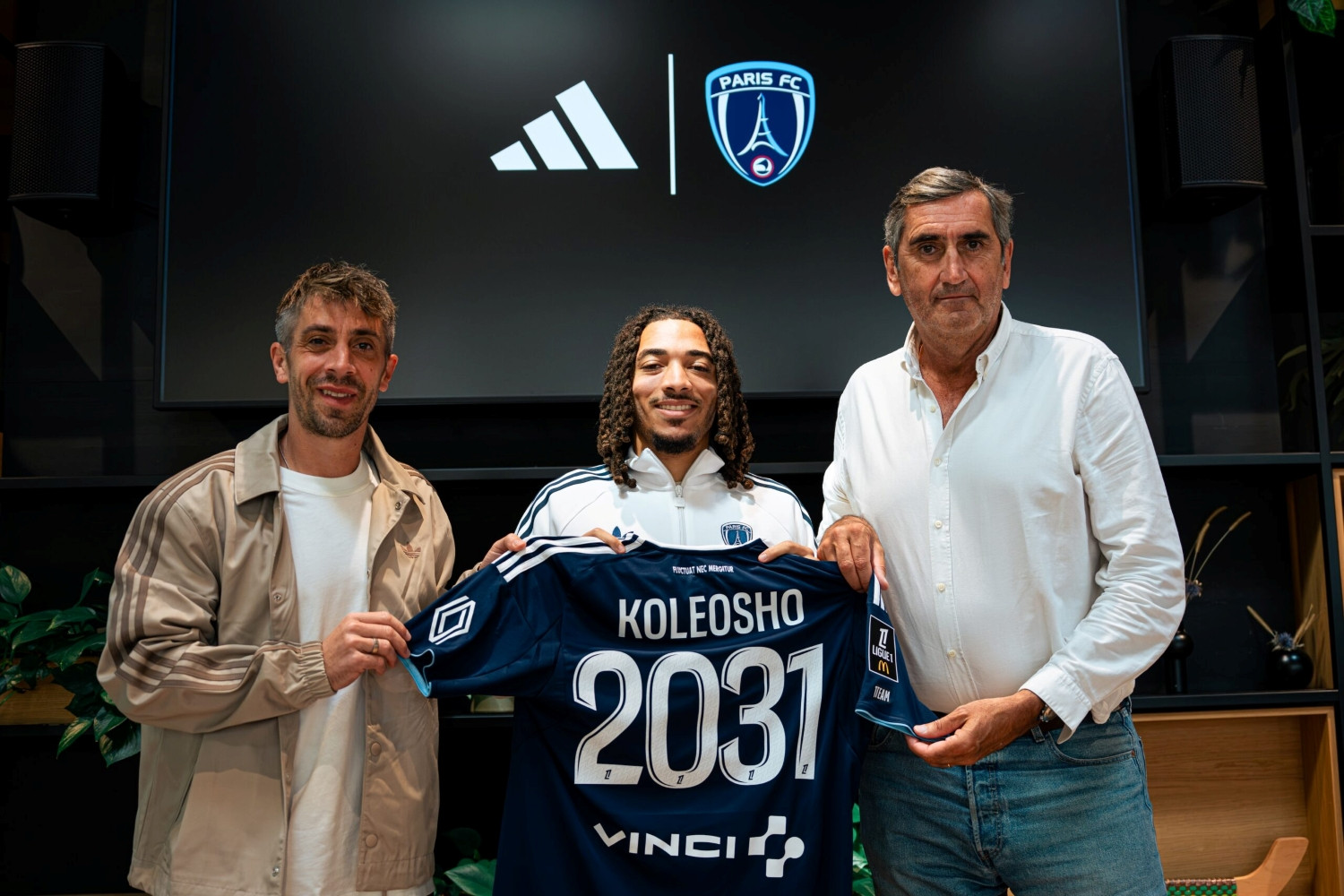 OFICJALNIE: Reprezentant Włoch na stałe w Paryżu. Lokalny rywal PSG potwierdził transfer