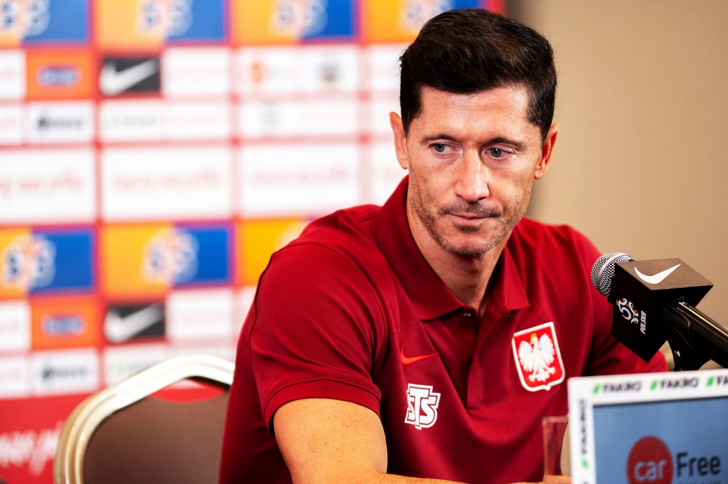 „Robert Lewandowski się na to nie zgodził”. Jan Urban musiał zmienić decyzję