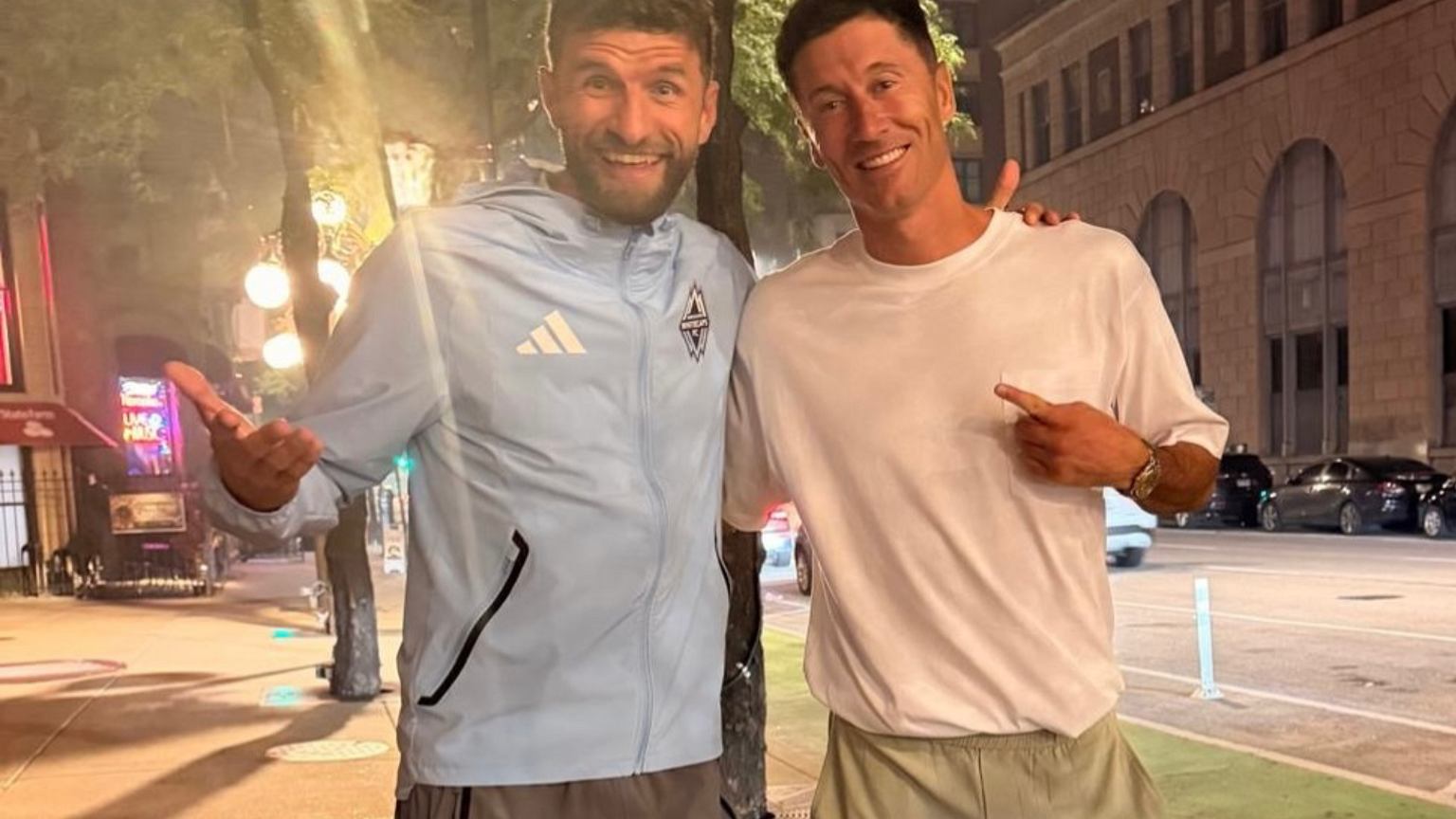 Lewandowski spotkał się z Muellerem. 