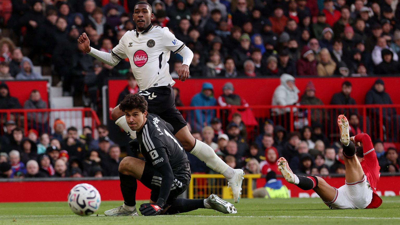 Katastrofa Manchesteru United! Tak źle nie było od 11 lat
