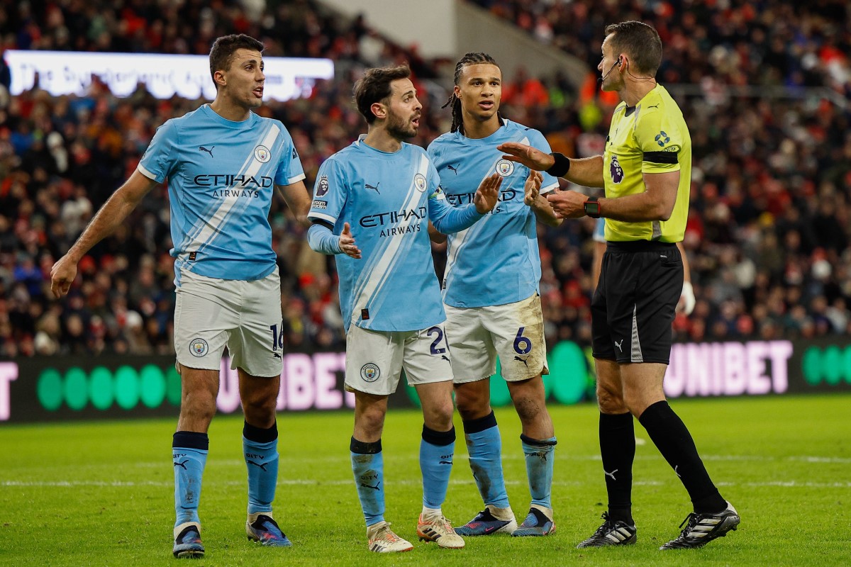 Manchester City pożegna obrońcę. Ligowy rywal zainteresowany - Goal.pl
