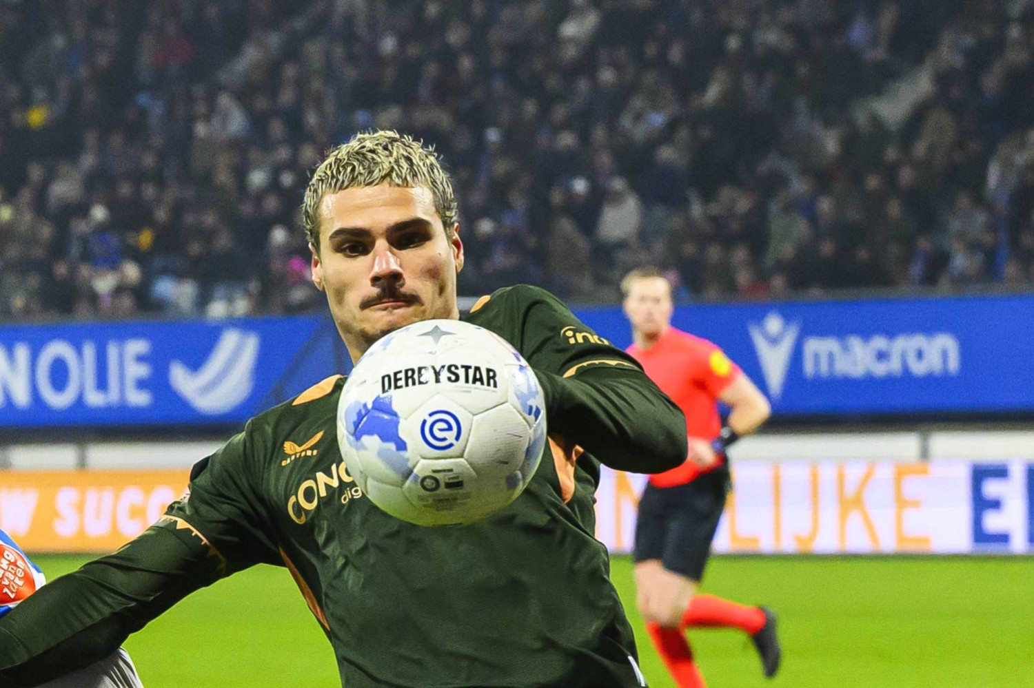 82 występy w Eredivisie, przyjdzie do Ekstraklasy?!