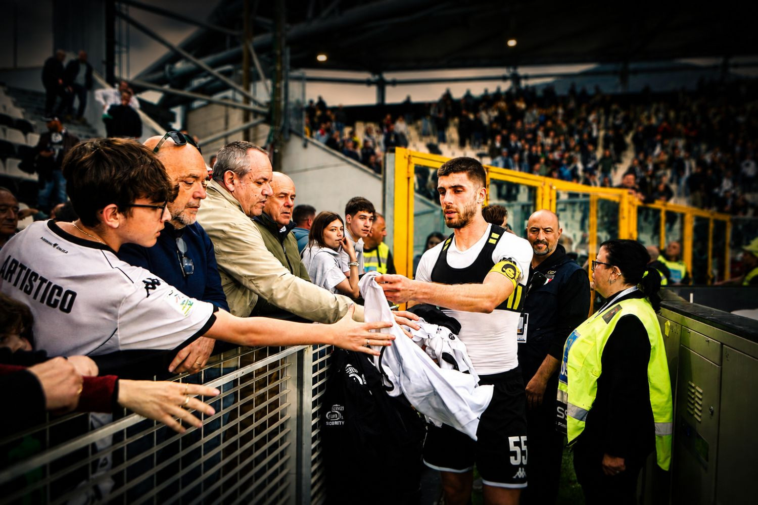 Legia Warszawa negocjuje transfer? Chodzi o kapitana i reprezentanta kraju