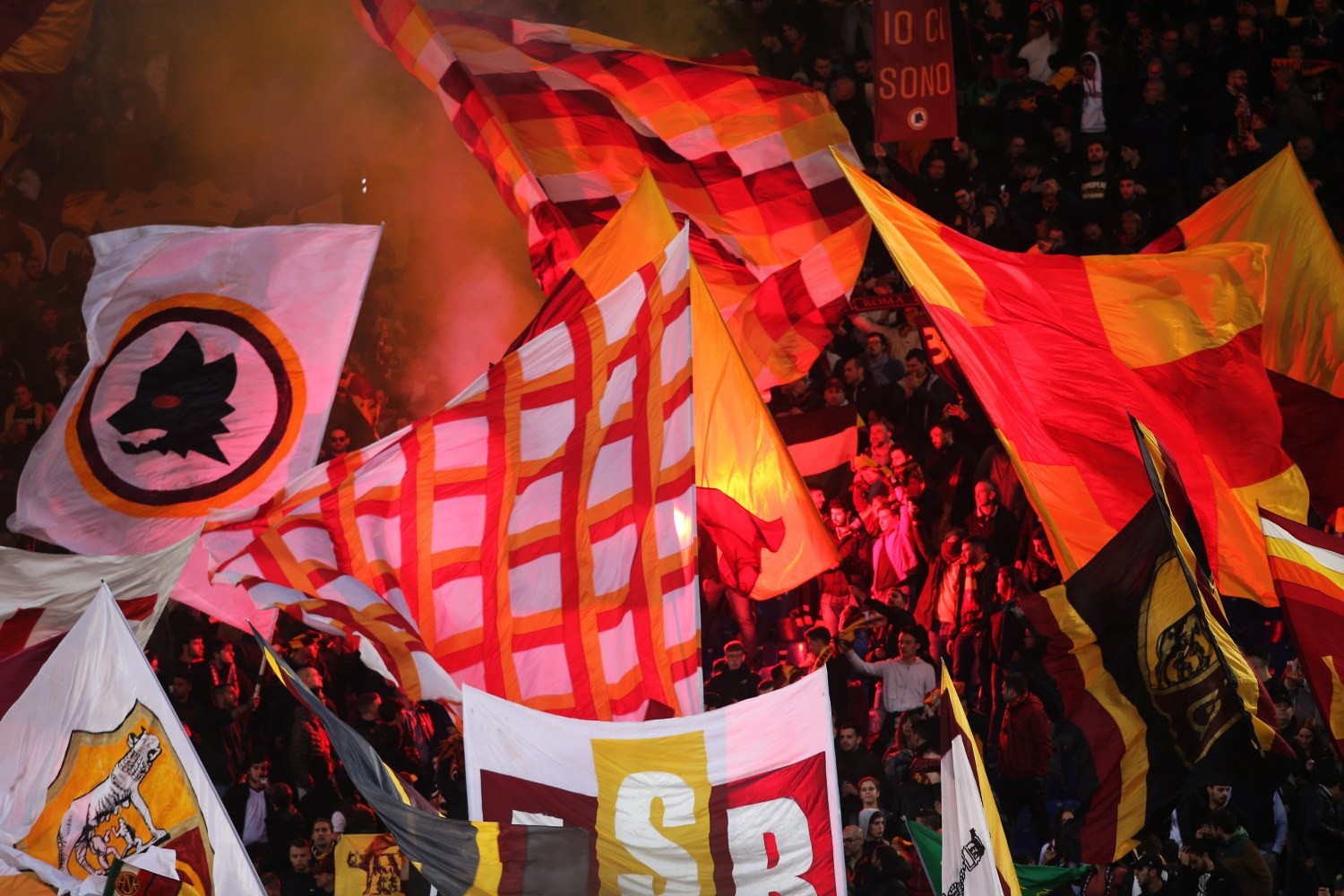 AS Roma połączona z trzema skrzydłowymi