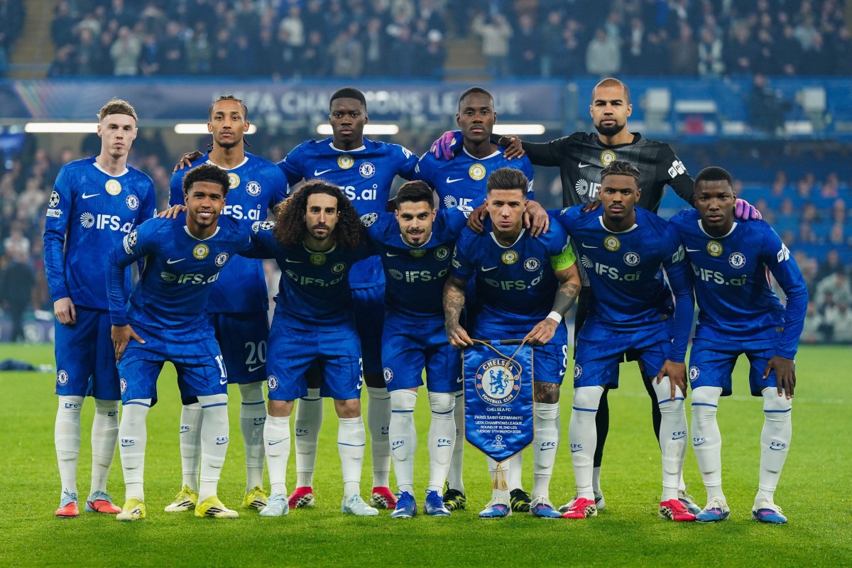 Manchester United i Liverpool rywalizują o piłkarza Chelsea
