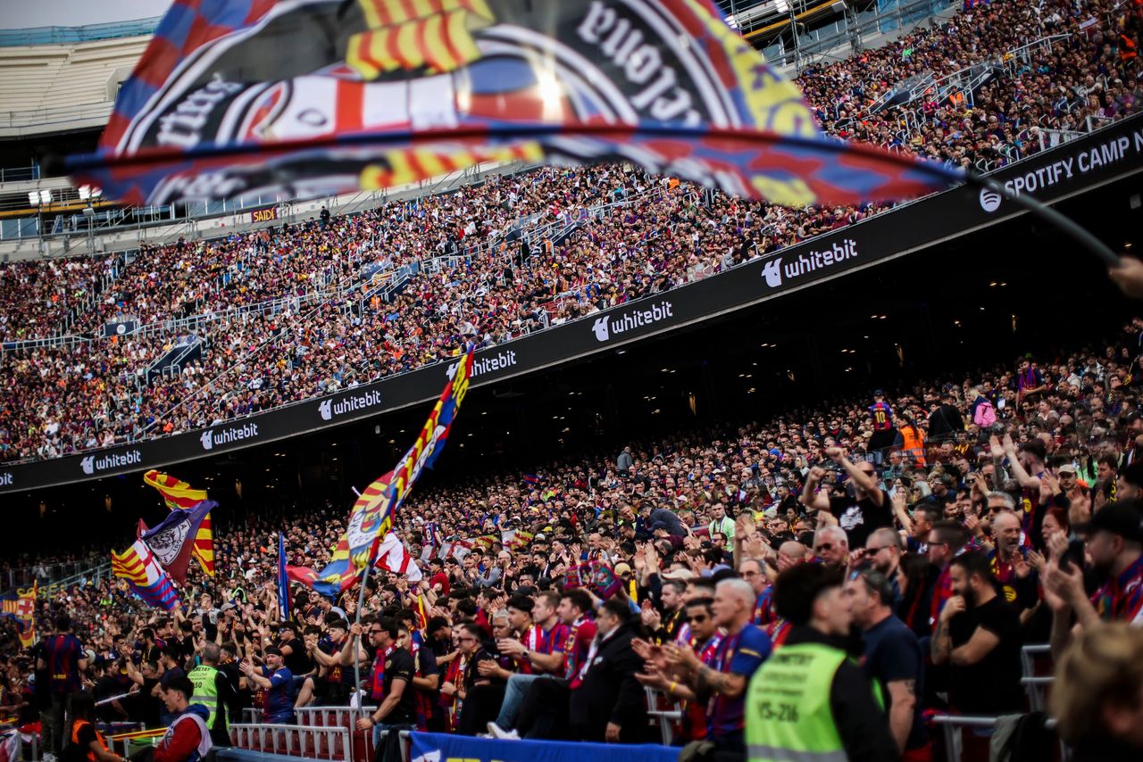 FC Barcelona zamyka część Camp Nou po El Clasico. Klub reaguje po incydencie z Eduardo Camavingą
