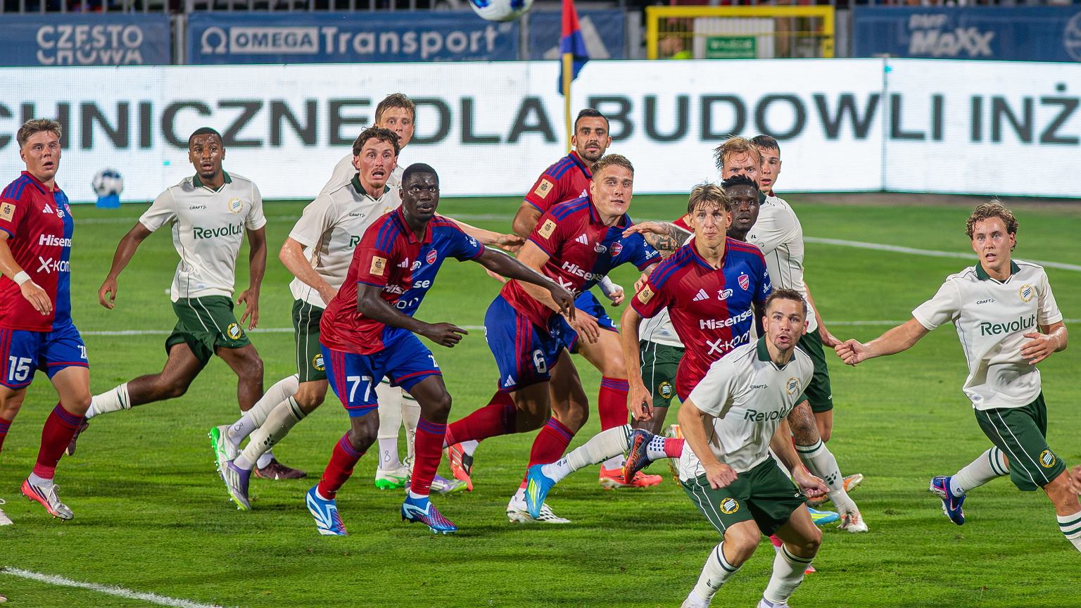 Meczów Rakowa mogło w ogóle nie być w telewizji. Oto kulisy sporu o miliony