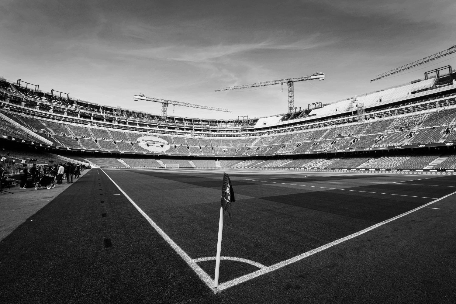 Tragedia na Camp Nou. Nie żyje pracownik [OFICJALNIE]