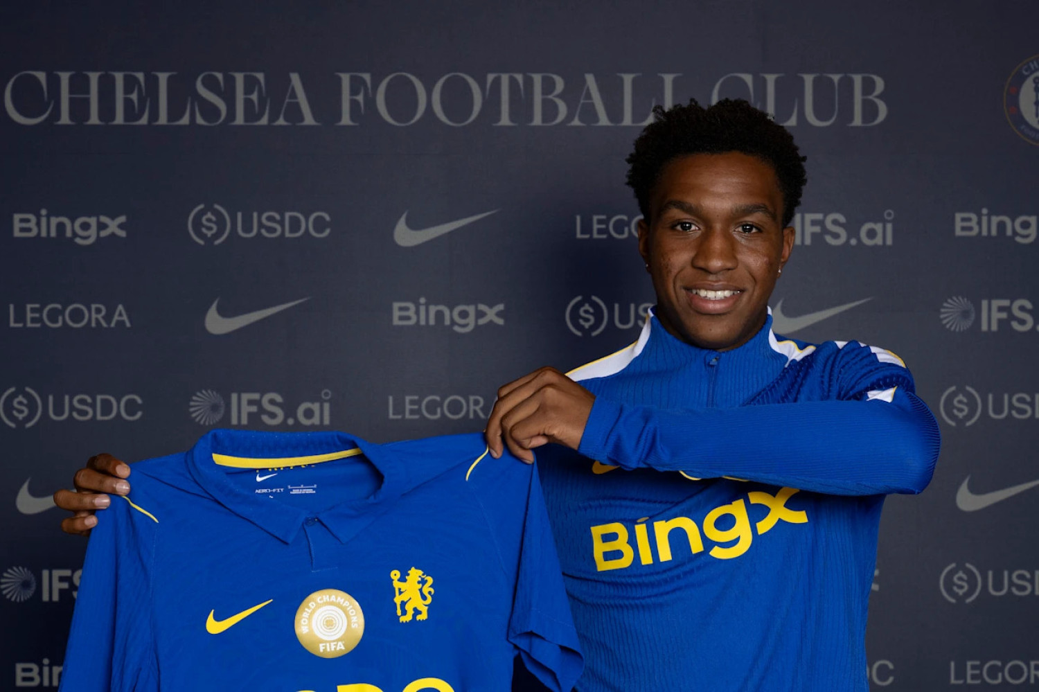OFICJALNIE: Chelsea z dużym transferem na 2027 rok. Ten sezon spędzi u ligowego rywala