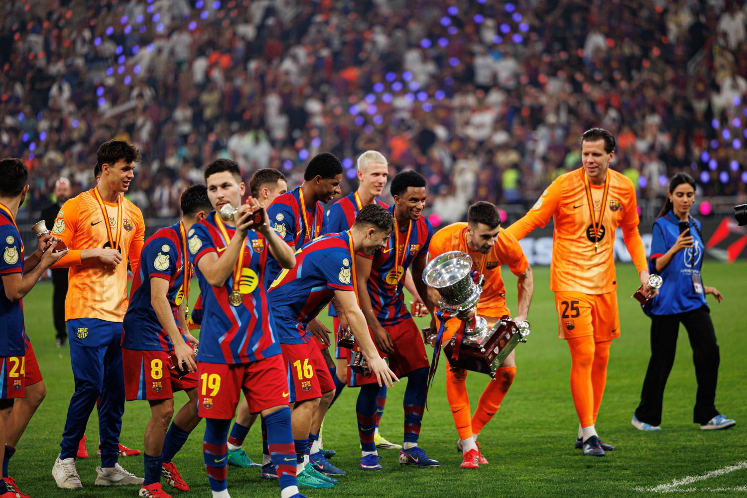 Jest decyzja w sprawie Rodriego. Skład FC Barcelony na mecz z Al-Ahly [OFICJALNIE]