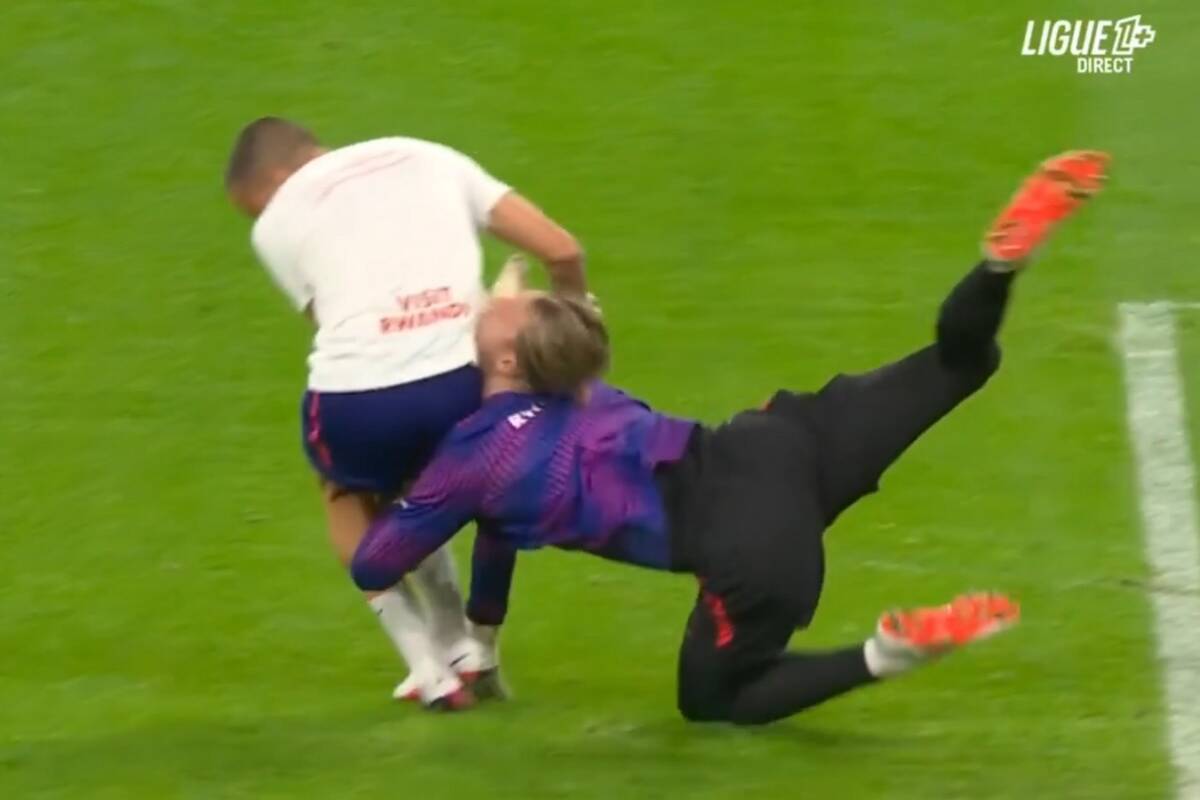 Absurdalna interwencja gracza PSG. Sceny podczas rozgrzewki [WIDEO]