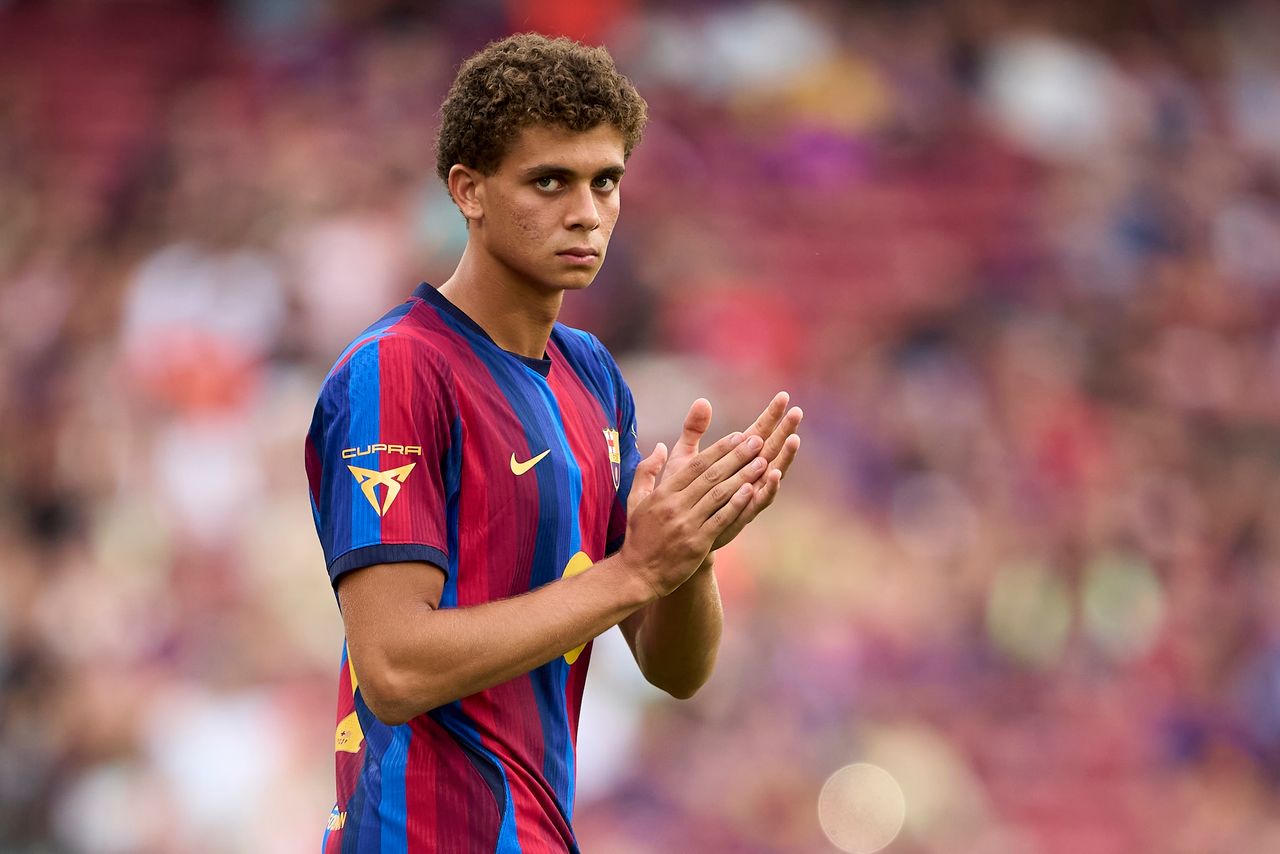 Barca zabezpiecza bohatera presezonu. Klauzula wzrośnie dziesięciokrotnie