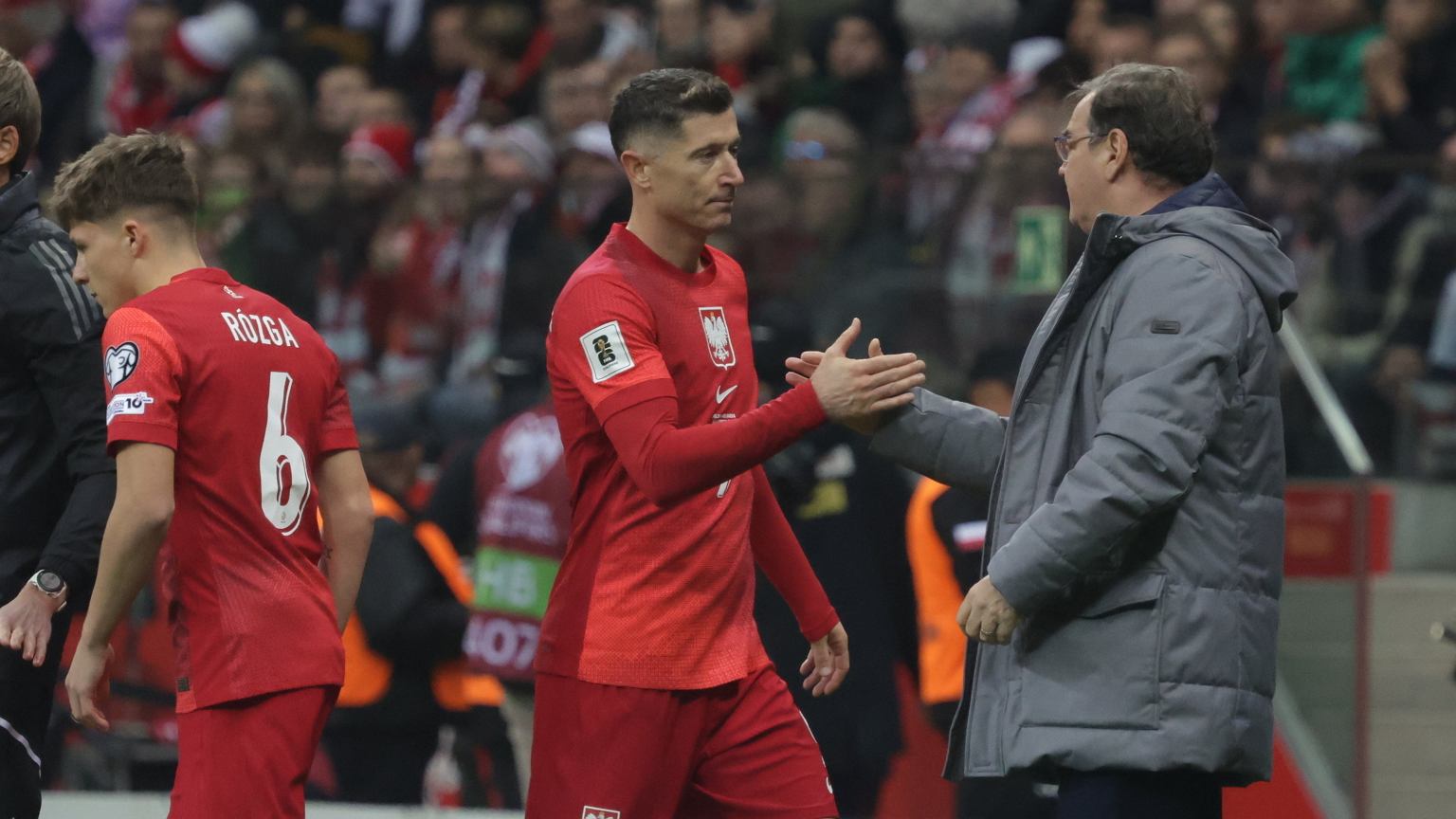 Urban bije na alarm ws. reprezentacji. Przygnębiający widok na stadionach