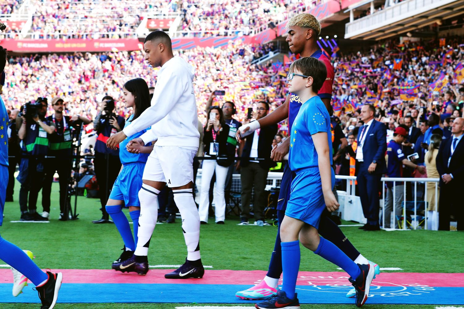 Lamine Yamal odpowiada Kylianowi Mbappé w sprawie Złotej Piłki. „W tym roku zasłużyłem na nią ja”