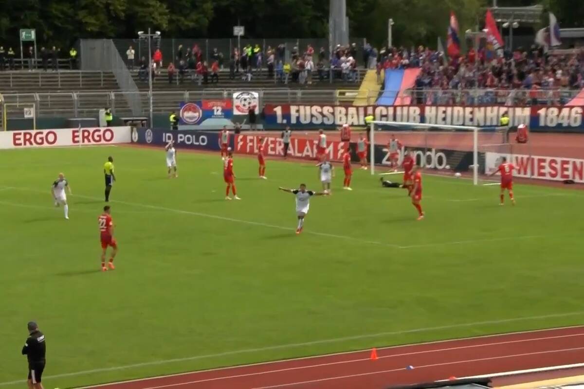 Sensacja w Pucharze Niemiec. I jeszcze taki gol. Blamaż spadkowicza z Bundesligi [WIDEO]