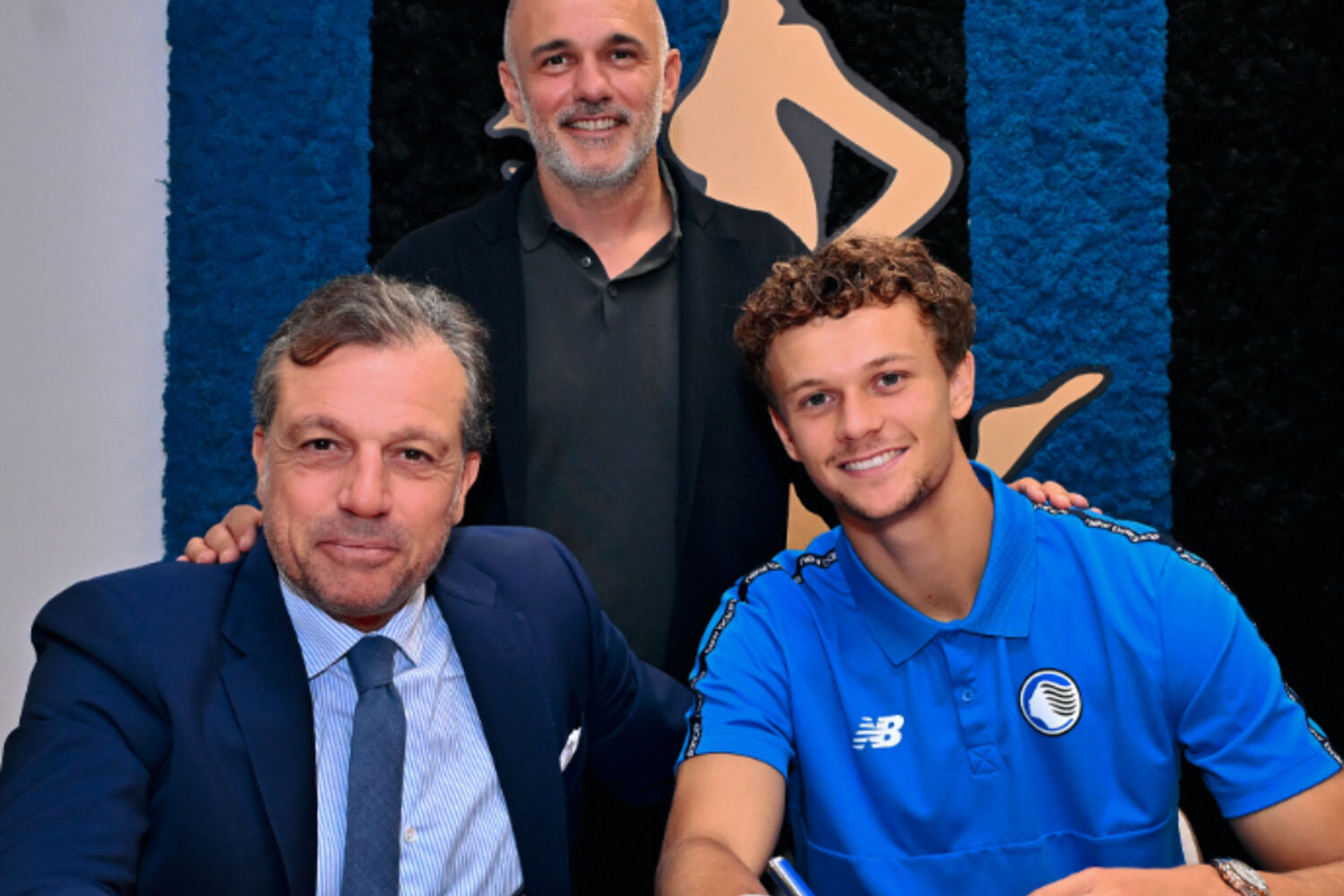 Latem chciały go potęgi z Premier League. Gwiazda na dłużej w Atalancie [OFICJALNIE]
