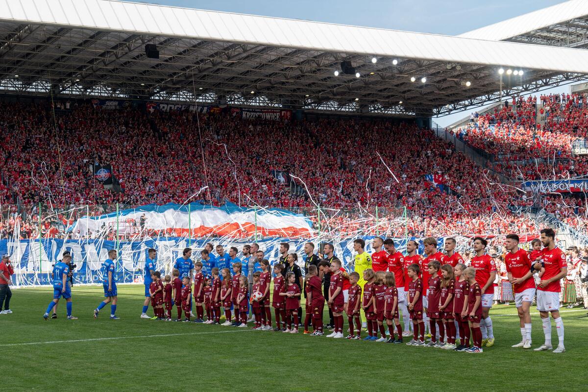 Wisła Kraków faworytem do transferu! Trzy polskie kluby w grze