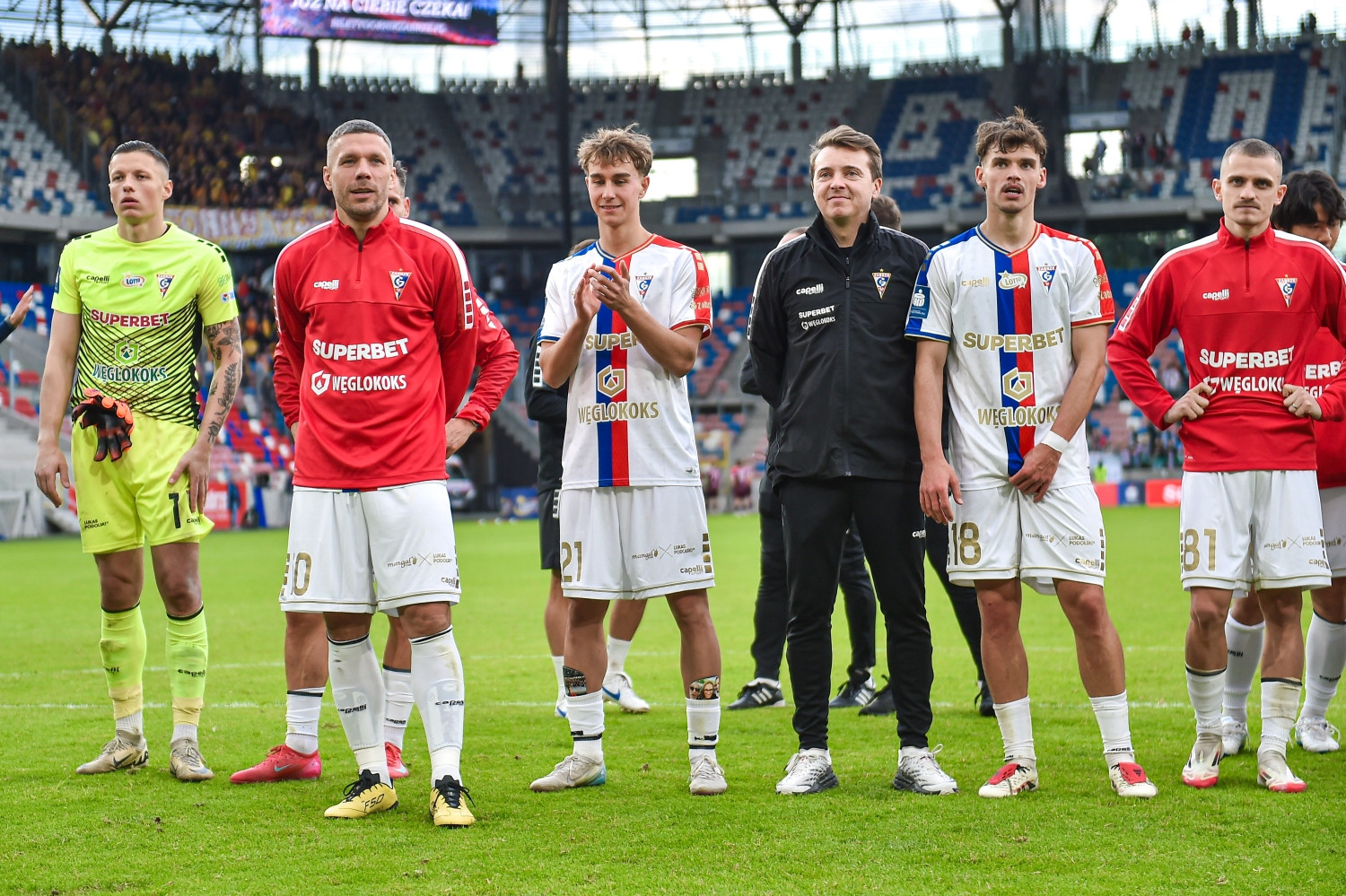Górnik Zabrze zarobił na nim duże pieniądze. „To ogromna praca zespołu Łukasza Milika oraz wielkie zaangażowanie Lukasa Podolskiego”