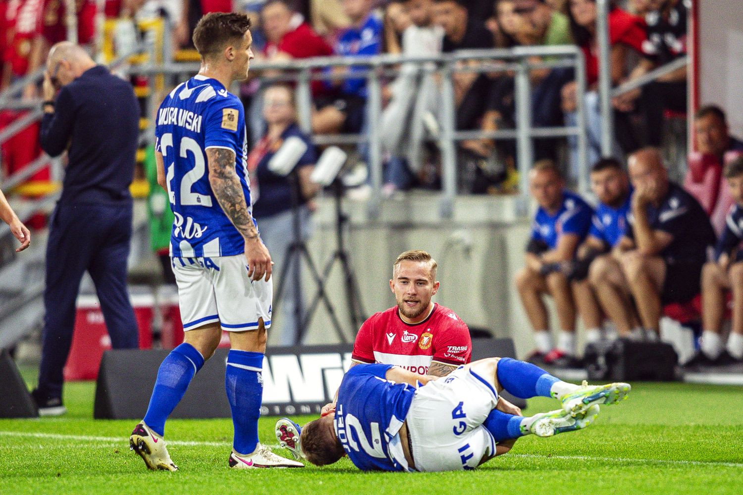 Ostro o graczu Widzewa Łódź. „Ja jestem zażenowany. On zaczyna mnie i kibiców denerwować”