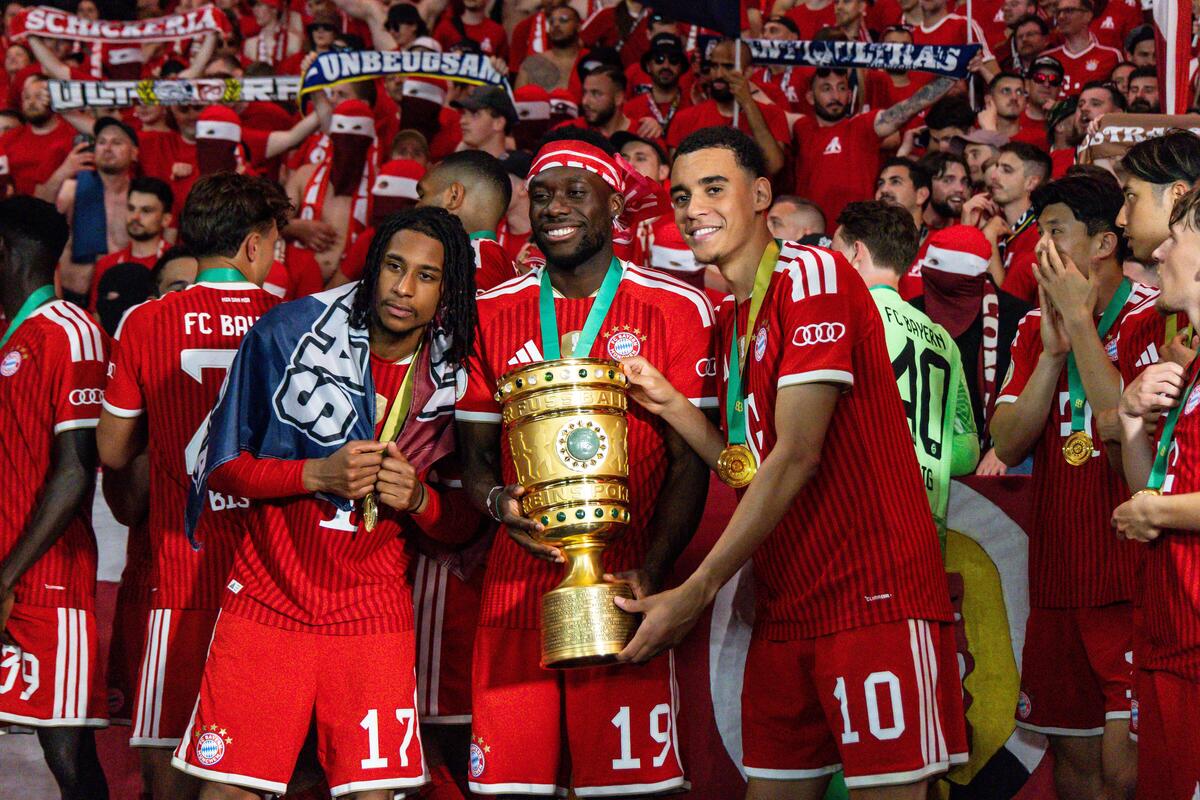 Bayern Monachium finalizuje transfer i planuje sprzedaż gwiazdy