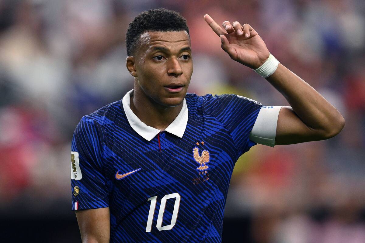 Mbappe najbardziej przereklamowanym piłkarzem? Polski napastnik zszokował