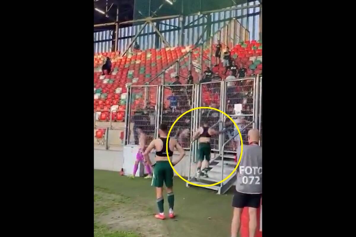 Skandal na polskim stadionie. Kibole grozili piłkarzom. 