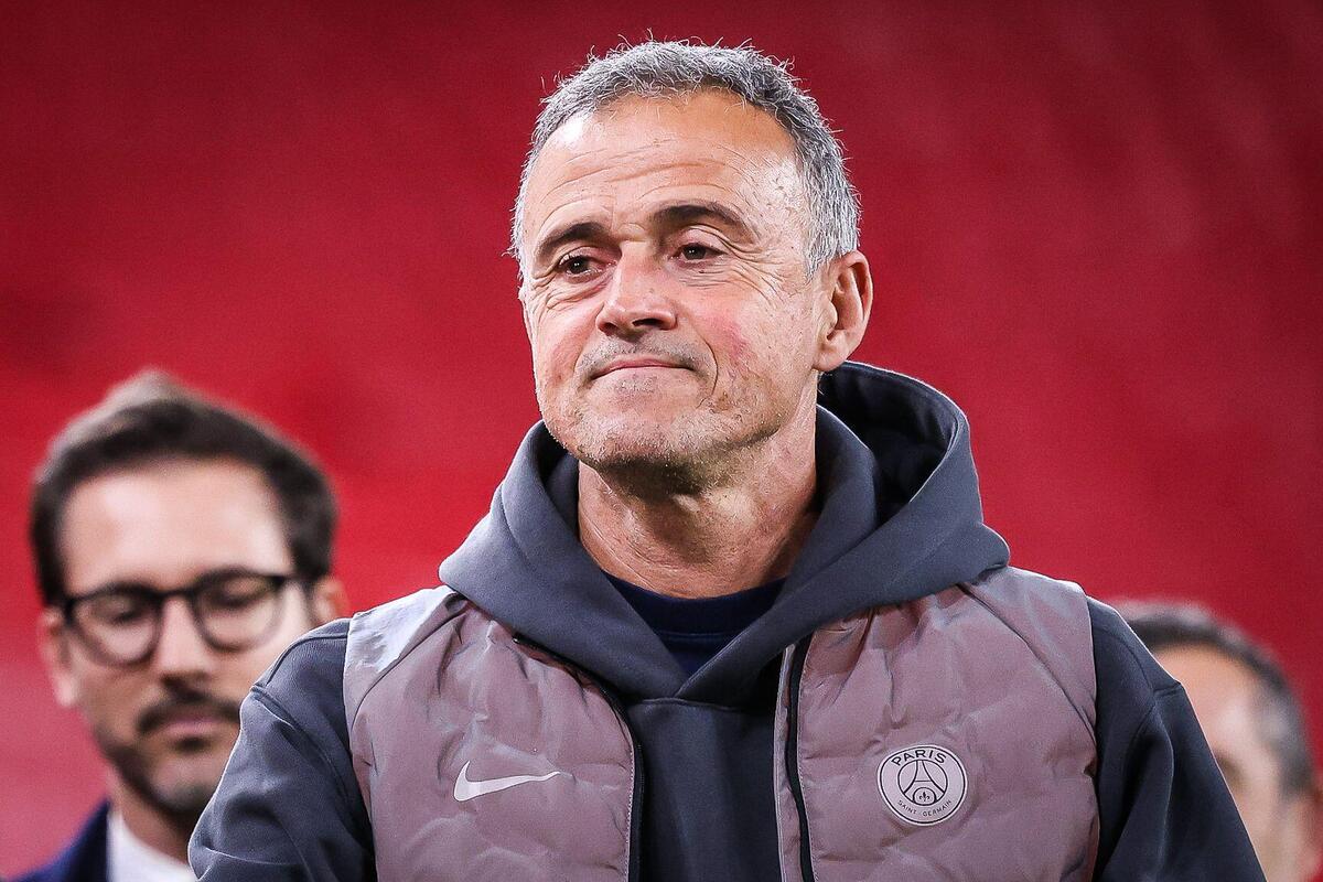 PSG wraca po piłkarza Barcelony! Real Madryt odebrał główny cel