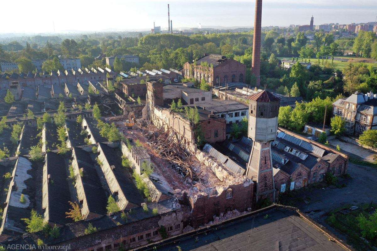 Elanex jednak w rejestrze zabytków. Nowy stadion dla Rakowa tam nie powstanie? - Radio Jura 93,8 FM Częstochowa.