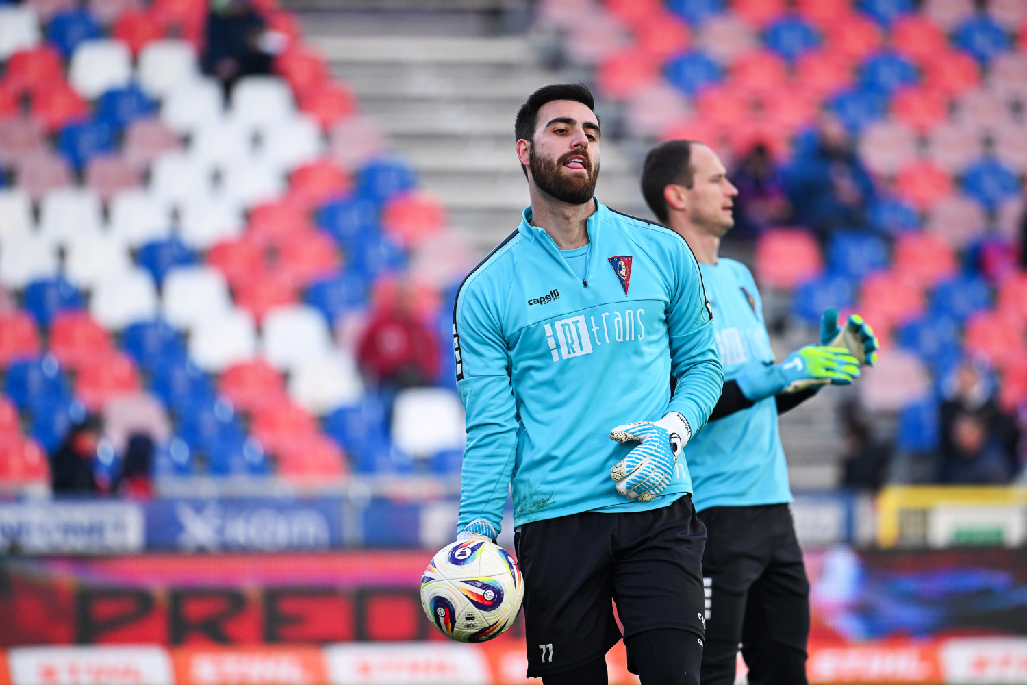 Valentin Cojocaru negocjuje transfer? Może odejść z Pogoni Szczecin | Transfery.info