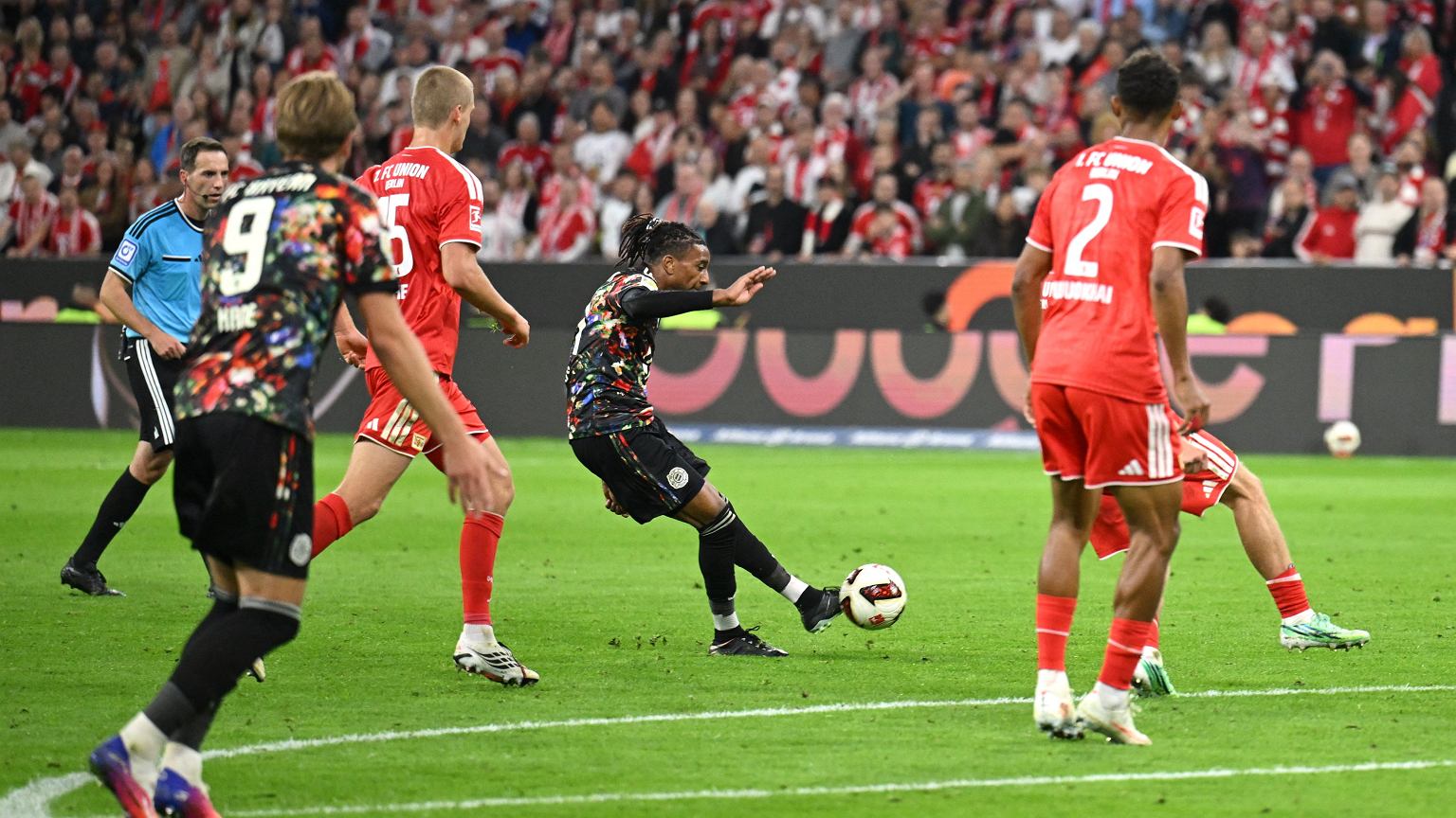 To była absolutna destrukcja! Magiczny Olise, magiczny Bayern