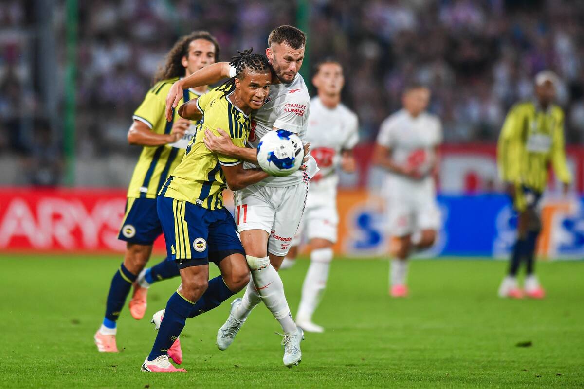 Gwiazda wskazała błąd Fenerbahce. Górnik strzelił przez to gola