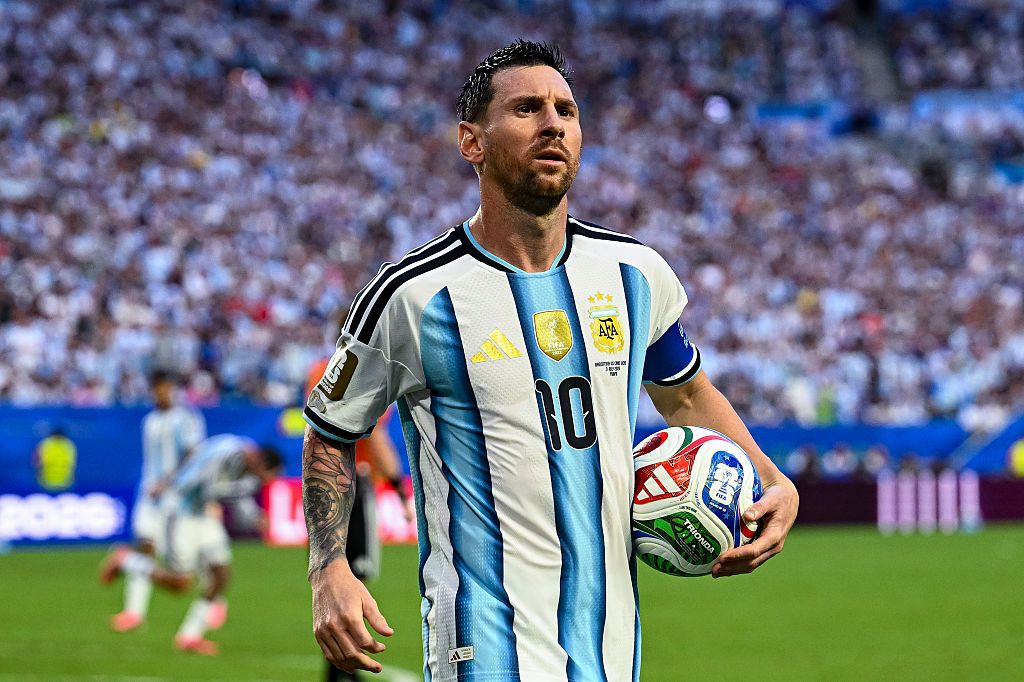 Messi, czyli Bóg futbolu też jest tylko człowiekiem [OPINIA]