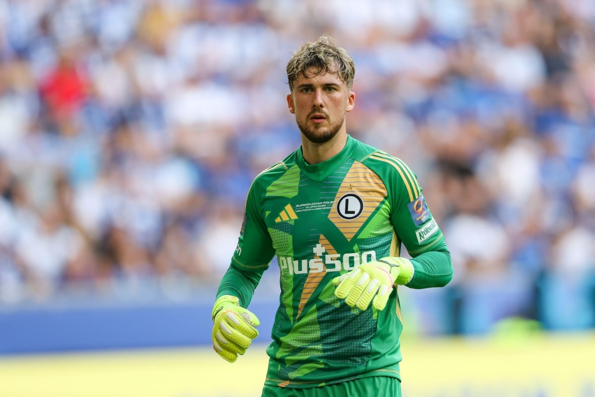 Legia Warszawa pożegnała Kacpra Tobiasza! Bramkarz zmieni otoczenie