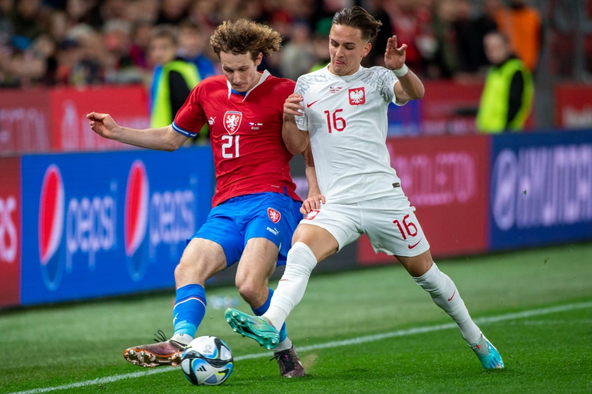 Reprezentant Polski zasili Widzew? To byłby kolejny cios dla Legii! - Goal.pl
