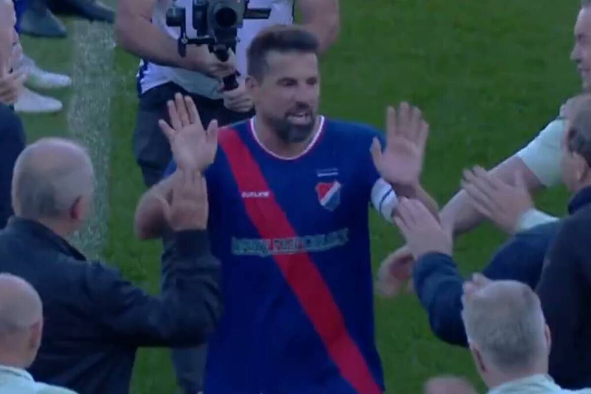 Legenda rozegrała ostatni mecz. Plejada gwiazd na boisku [WIDEO]