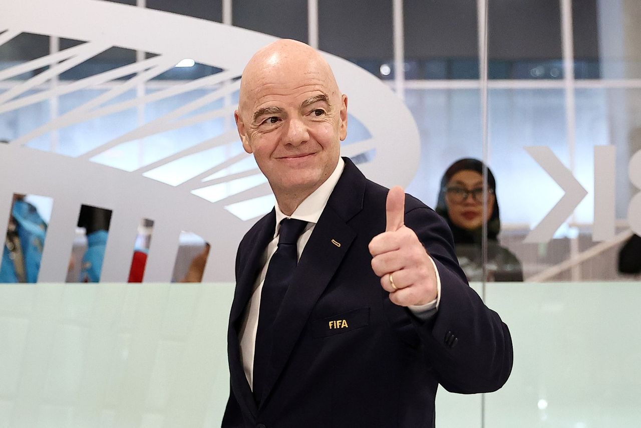Zaskakujące doniesienia z FIFA. Infantino sypnie groszem