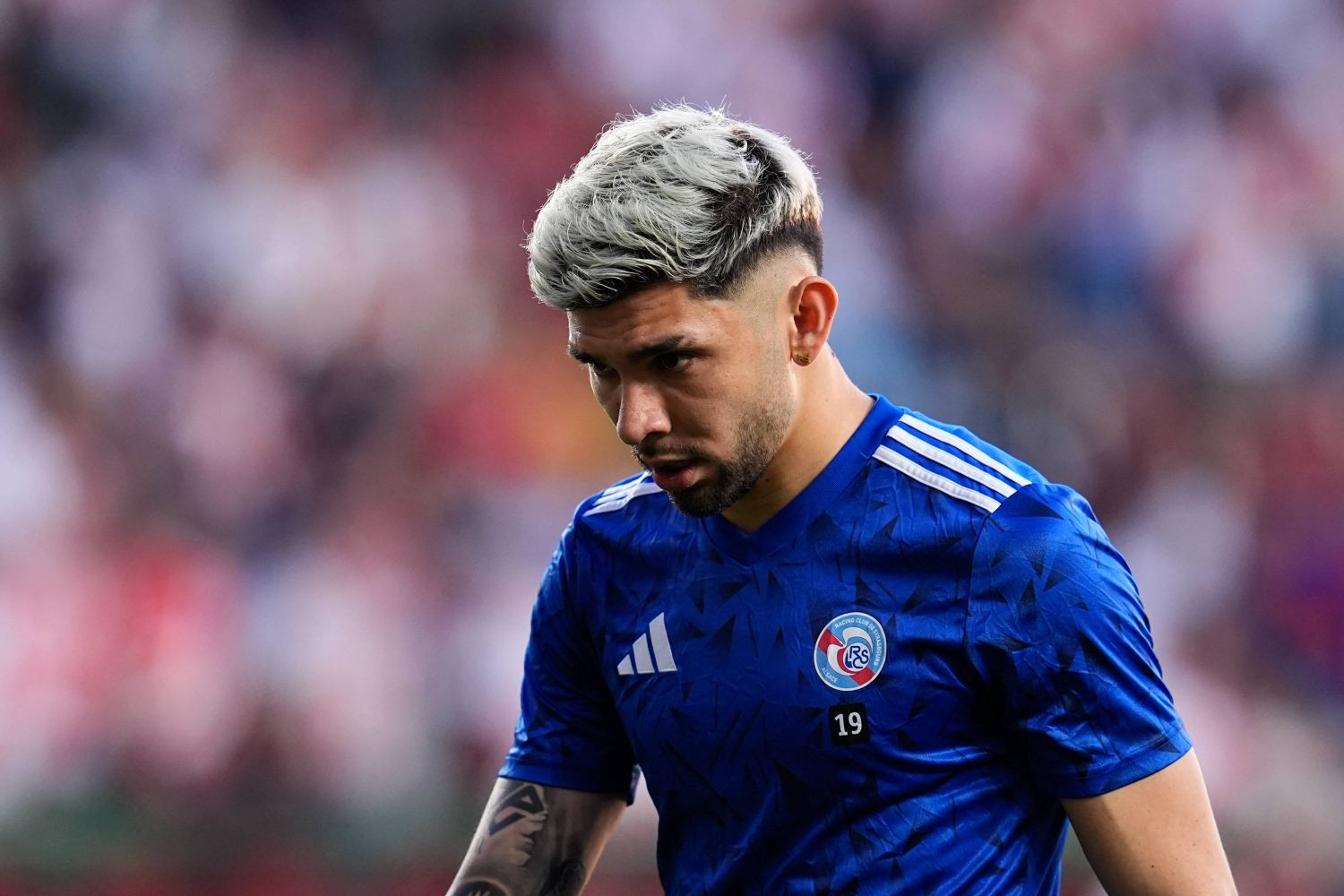 Takich pieniędzy jeszcze nie wydali. Zasłużony angielski klub szykuje rekordowy transfer
