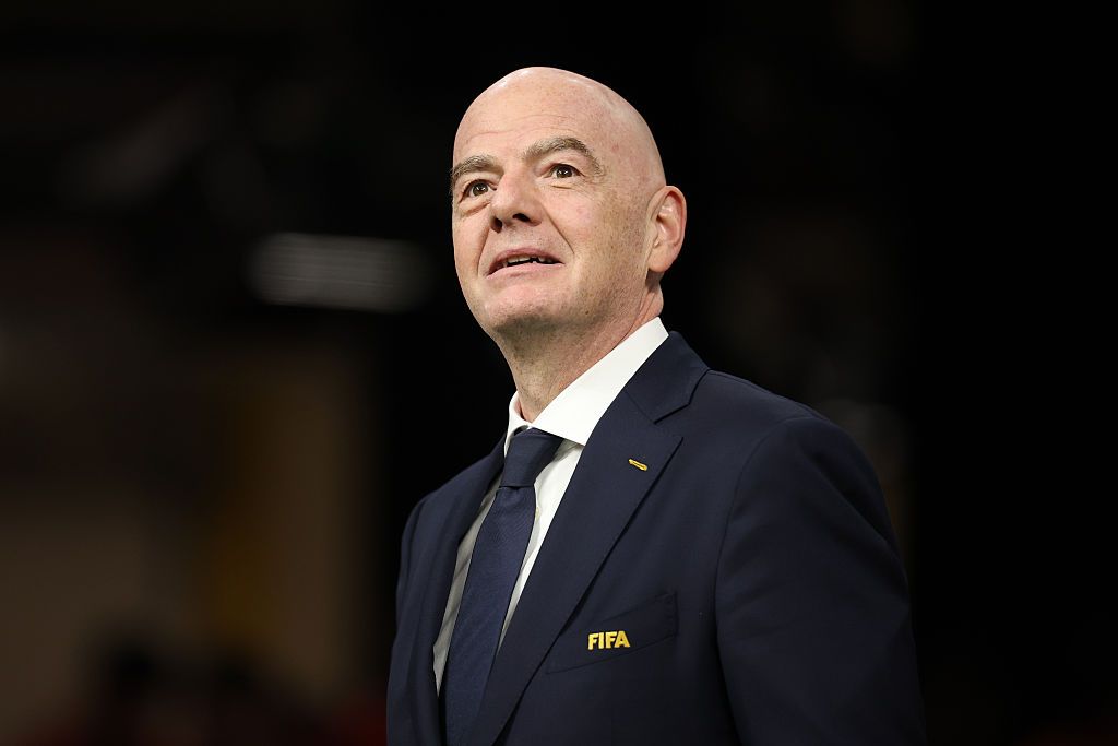 Podliczyli, co zrobił Infantino. Biją na alarm. 