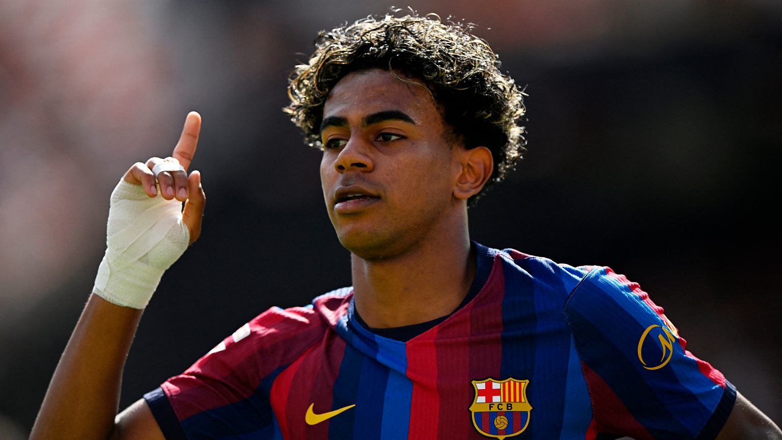 Valencia - FC Barcelona: To była deklasacja. Pięć goli, rywal na kolanach
